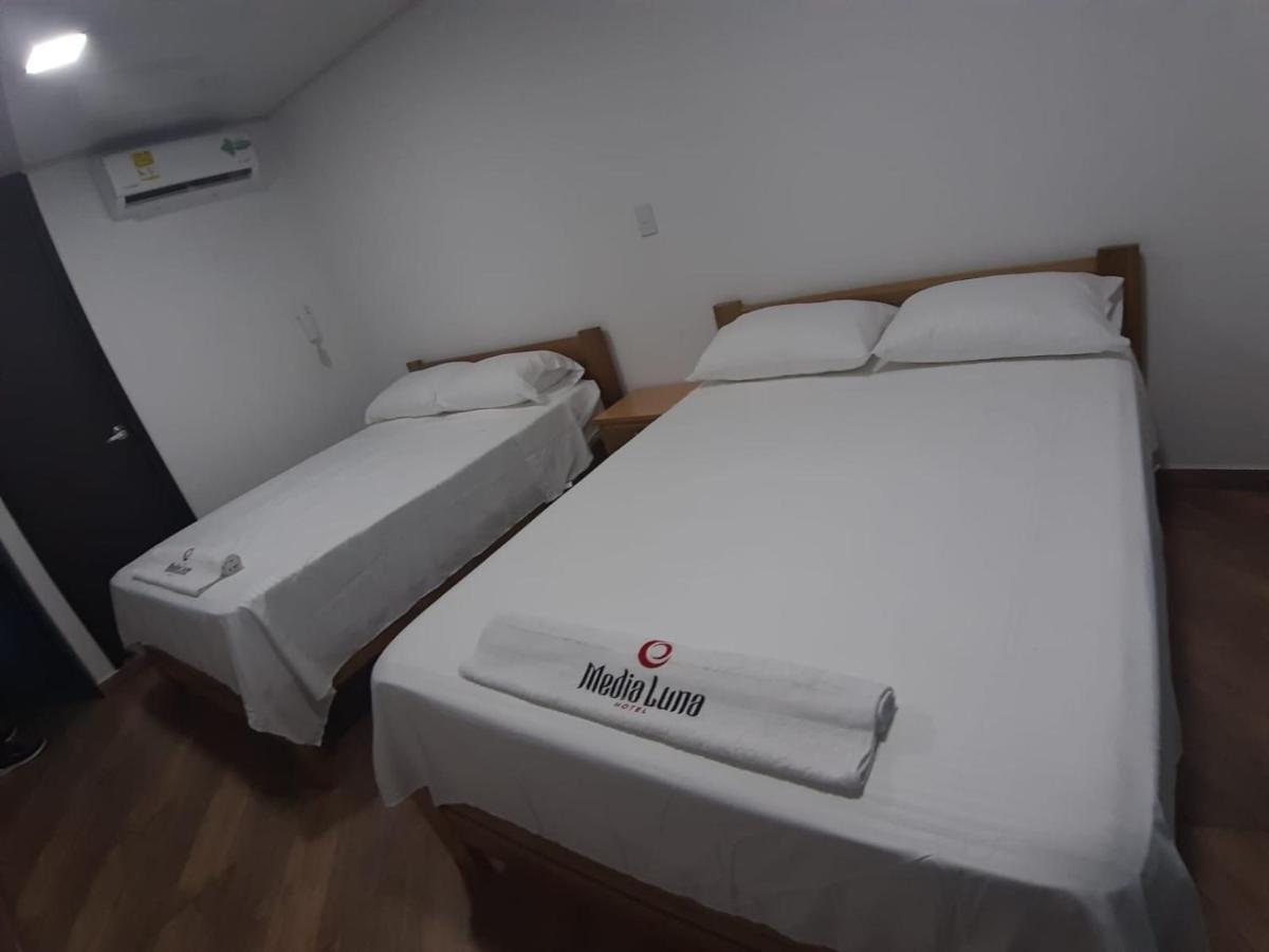Hotel Media Luna Cucuta Ngoại thất bức ảnh