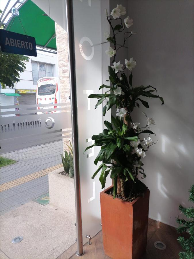 Hotel Media Luna Cucuta Ngoại thất bức ảnh