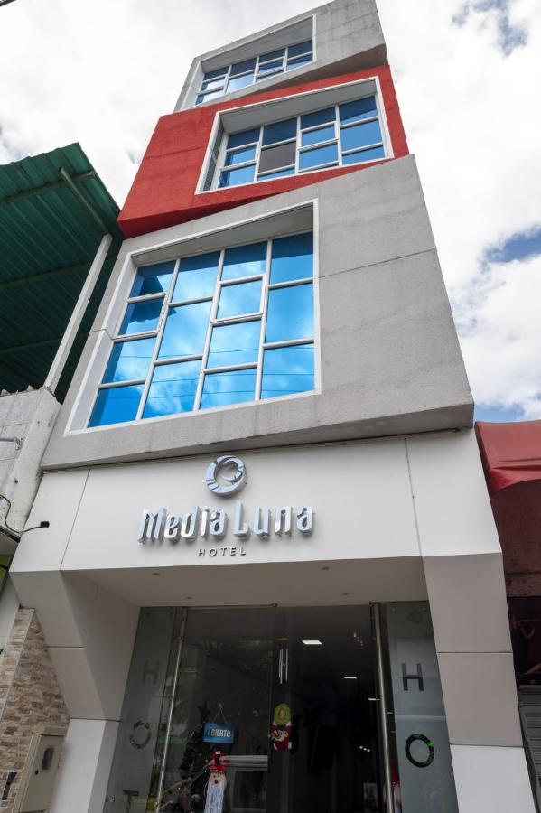 Hotel Media Luna Cucuta Ngoại thất bức ảnh